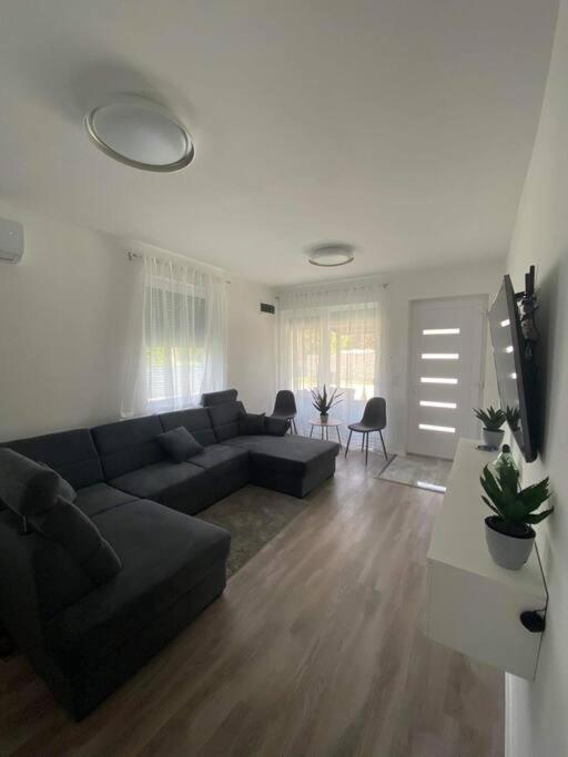 Villa Lipi - Home Away From Home Balatonszárszó Dış mekan fotoğraf
